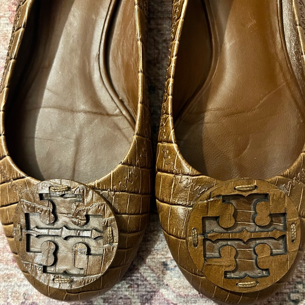 Tory Burch Reva Flat | Croc Brown | Size 7